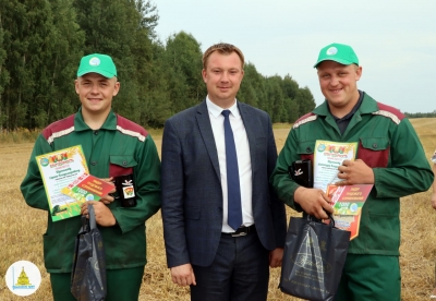 Борьба за урожай в полном разгаре