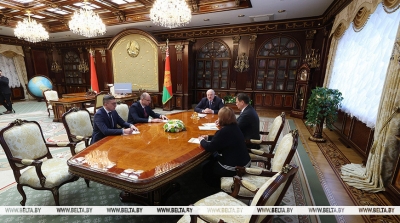 Лукашенко: стандартизация в том числе связана с защитой белорусского рынка