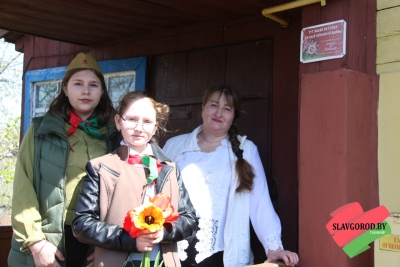 Накануне священного для каждого белоруса дня – Дня Победы – поздравили с праздником ветеранов войны – Петра Дмитриевича Янкова и Антонину Прокофьевну Мельникову