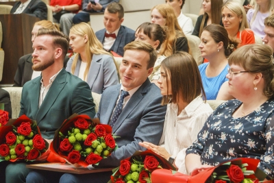 ПОДДЕРЖКА, МОТИВАЦИЯ И ГОРДОСТЬ: В МОГИЛЕВЕ МОЛОДЕЖИ ВРУЧИЛИ СПЕЦПРЕМИЮ ОБЛИСПОЛКОМА