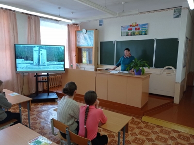 &laquo;Нам мир завещано беречь...&raquo;
