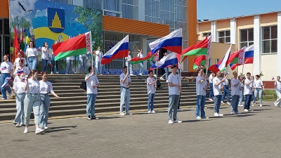 В крепкой дружбе — наша сила!