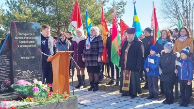 В рамках республиканской патриотической акции «Память», приуроченной ко Дню памяти Хатынской трагедии, у мемориального комплекса д. Рабовичи прошел митинг-реквием