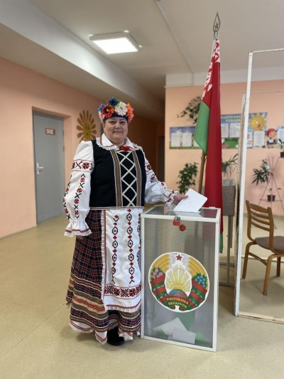 Для Людмилы Чеботарь, участницы народного коллектива «Чапурушкi»,  Беларусь давно стала Родиной.