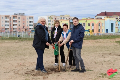 В ходе Республиканского субботника в микрорайоне «Молодёжный» появилась новая зелёная зона