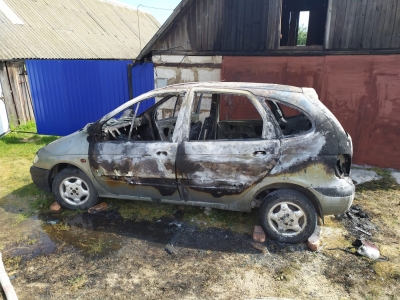 Пожар автомобиля в Новой Слободе