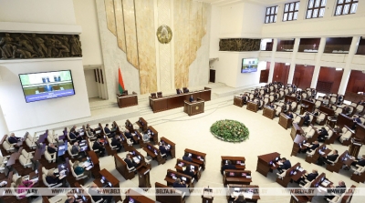 Лукашенко говорит, что Беларусь жестко ответит в случае нападения. Посмотрели, какое оружие разрабатывают в стране